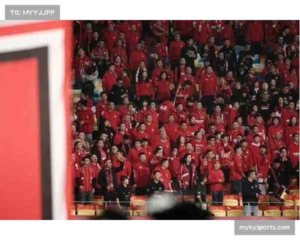 成都蓉城茹萨索罗金构筑中场屏障 新援体系解放罗慕洛进攻才华 成都蓉城茹萨索罗金构筑中场屏障 新援体系解放罗慕洛进攻才华